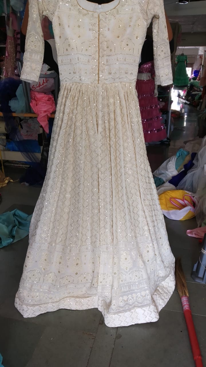 White Chikankari lehenga choli with Dupatta Indian Wedding dress Mehendi choli Lengha Traditonal lehenga Ethnic wear bridesmaid suit