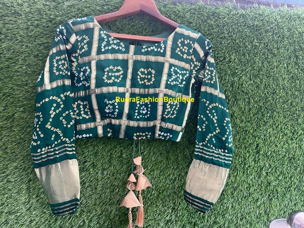 Green Blouse Boat neck blouse Bandhni silk blouse Lehenga blouse Designer blouse for women Indian blouse Bandhani work blouse Lehengha choli