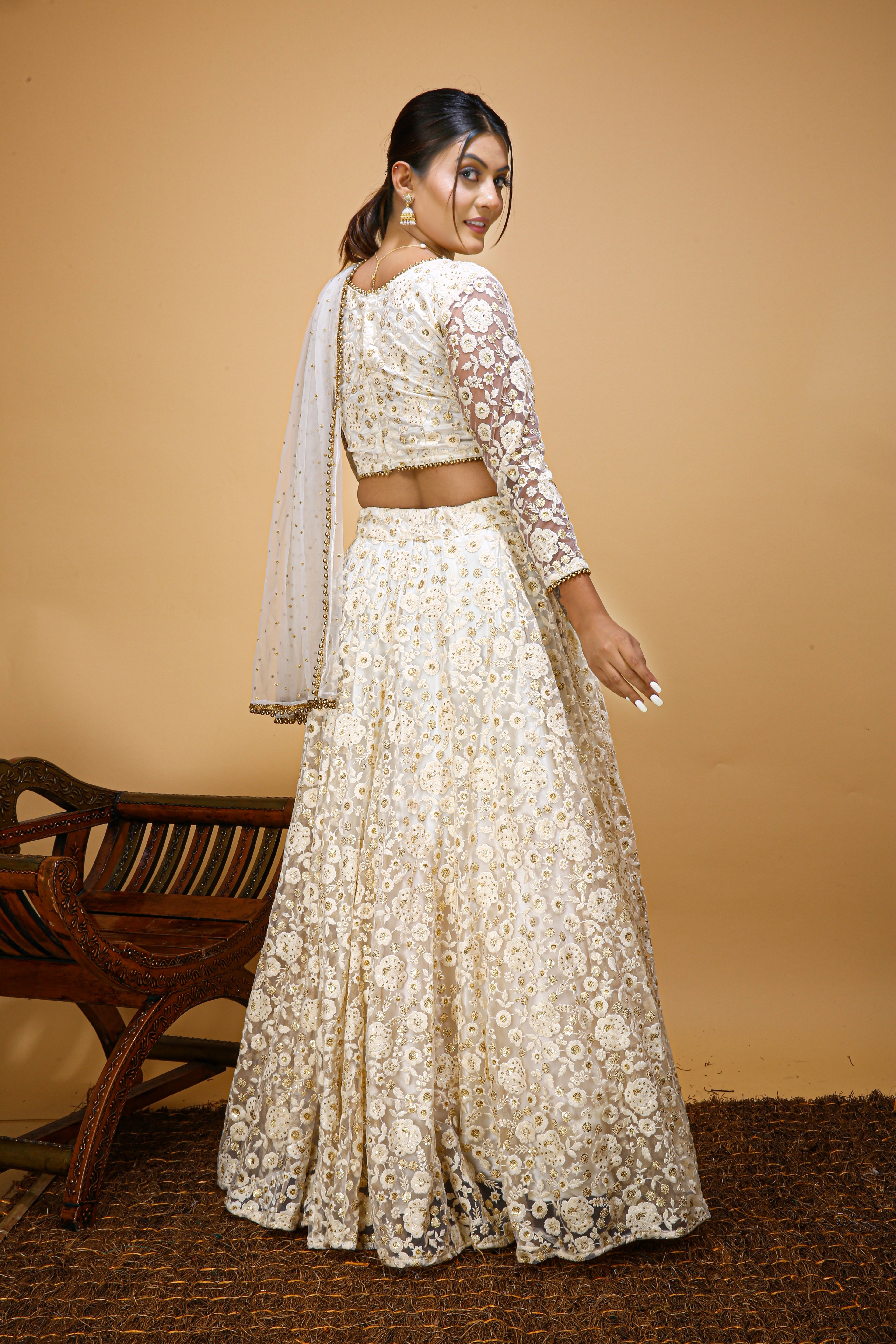 Wedding Party wear Indian Designer blouse Embroidered thread sari