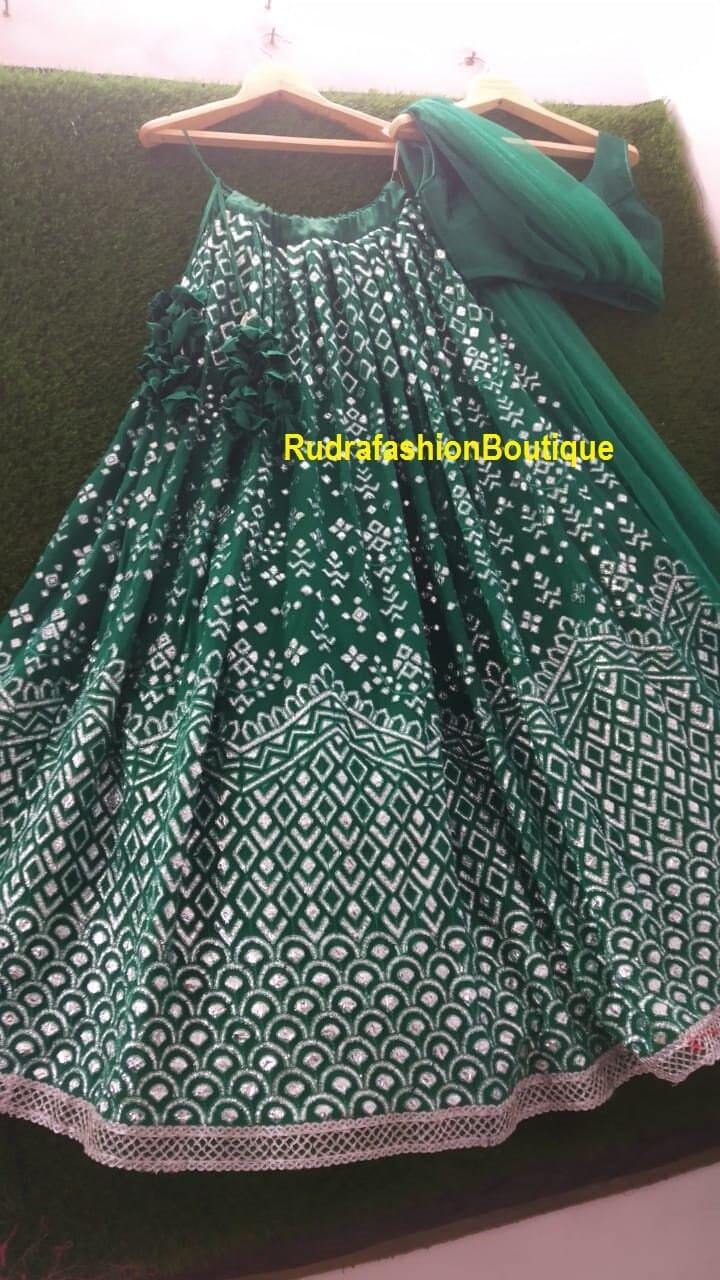 Wedding Party wear Indian Designer Green Lehenga choli Dupatta for girls and women custom Stiched Lengha blouse Embroidered thread sari